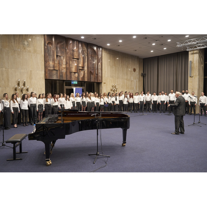 79_700x700_pad_478b24840a