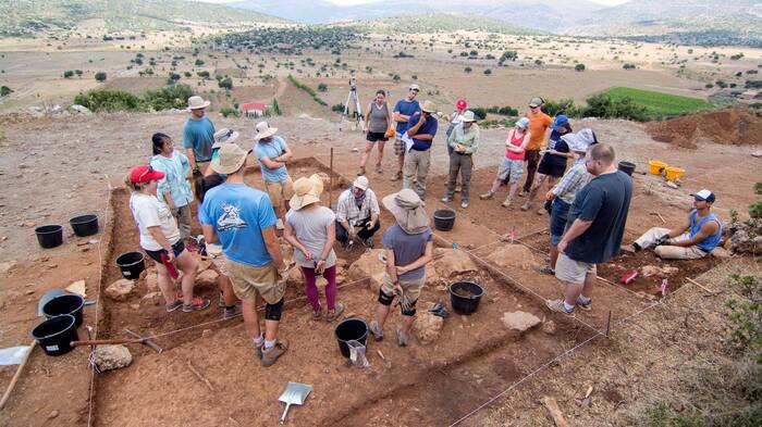 kastrouli-southern-terrace-panorama_700x700_fit_478b24840a