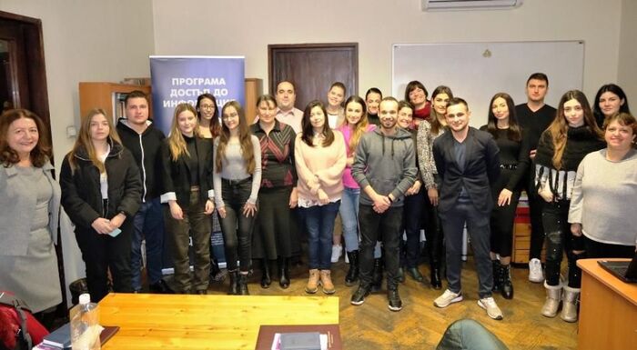 communications_700x700_fit_478b24840a