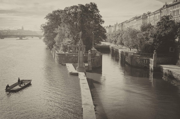 img-3257_700x700_fit_478b24840a