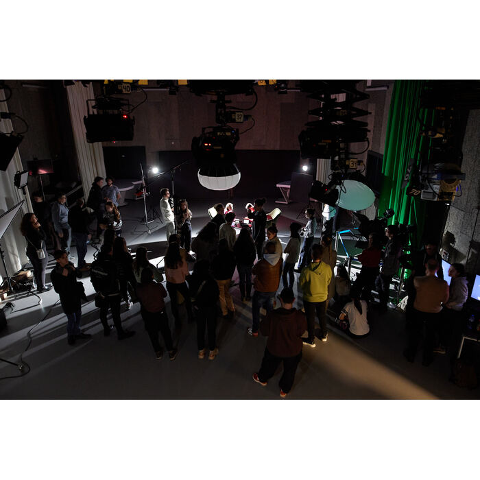 2023-01-27-nbu-kinoosvetlenie-hristo-lazarov-img-7354-a_700x700_pad_478b24840a