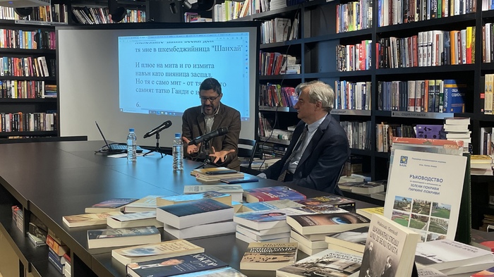 image4_700x700_fit_478b24840a