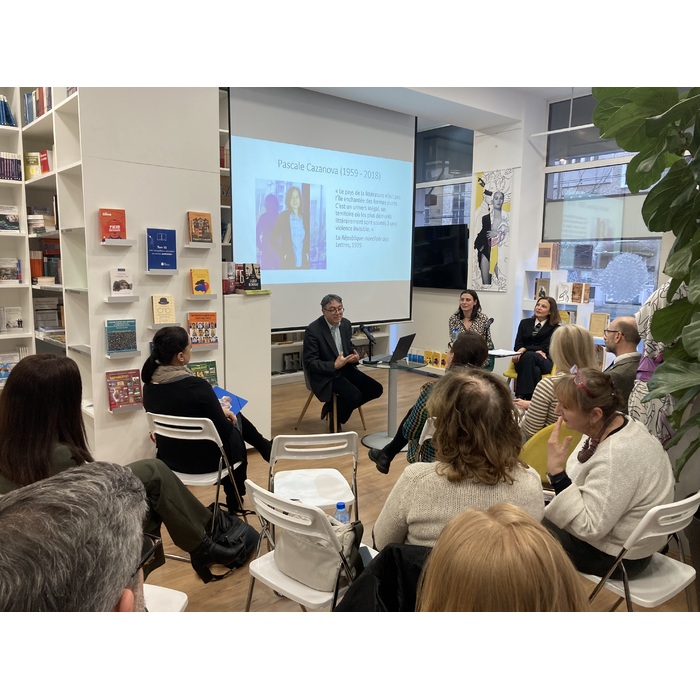 fr_700x700_pad_478b24840a