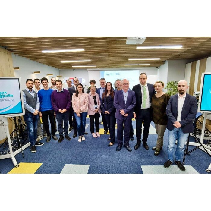 3491489628-n_700x700_pad_478b24840a