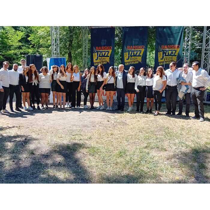 stefania-temelkova-01923_700x700_pad_478b24840a