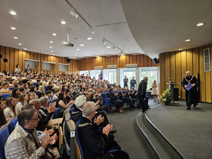 20230929-110758_700x700_fit_478b24840a