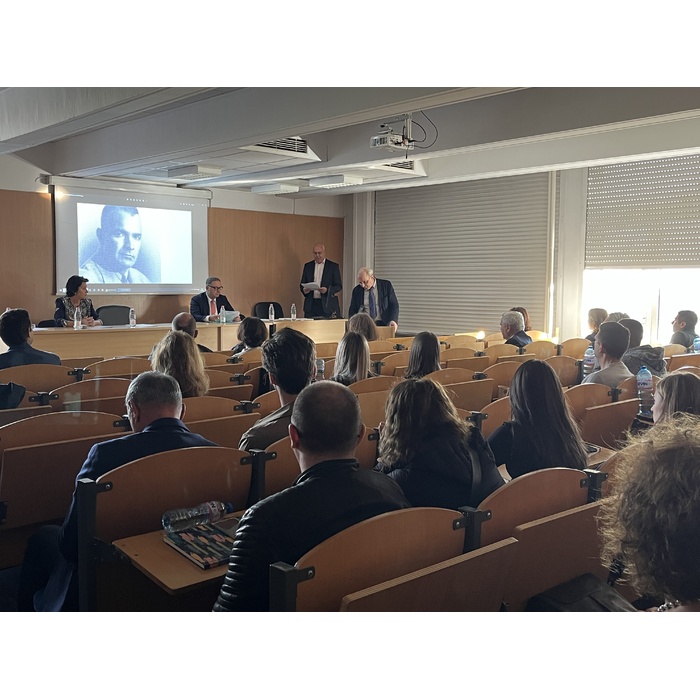 img-6638_700x700_pad_478b24840a