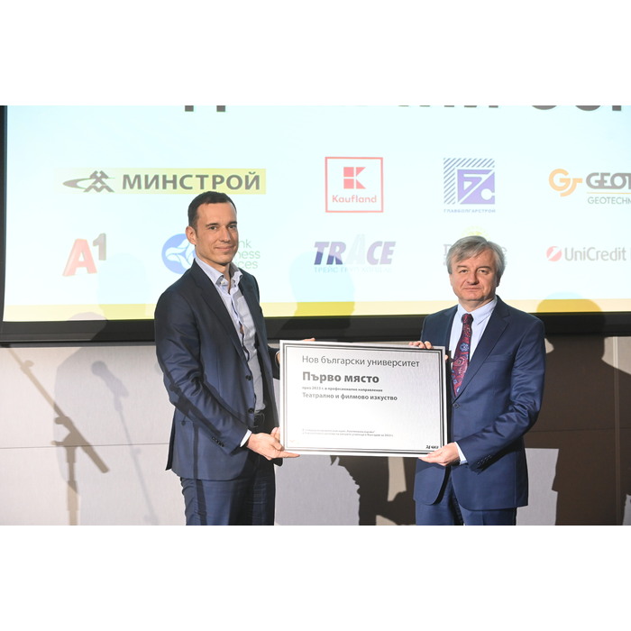 dsc-9631_700x700_pad_478b24840a