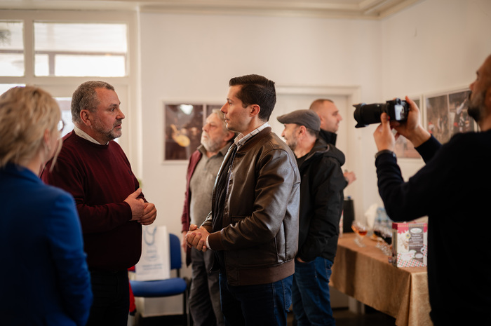 dsc-8609_700x700_fit_478b24840a