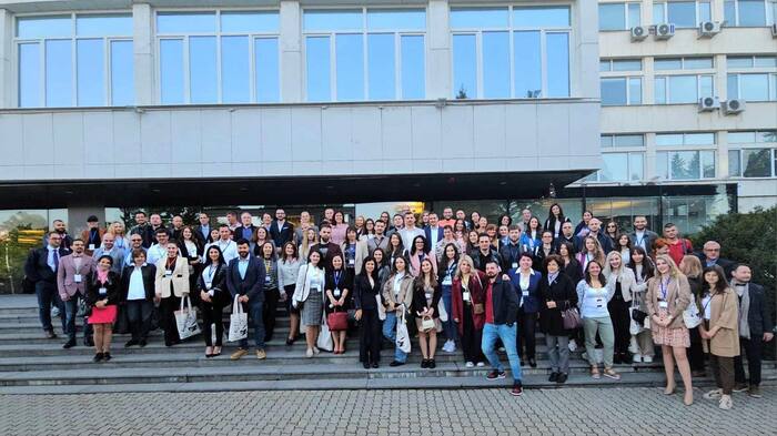 zaglavna-forum_700x700_fit_478b24840a