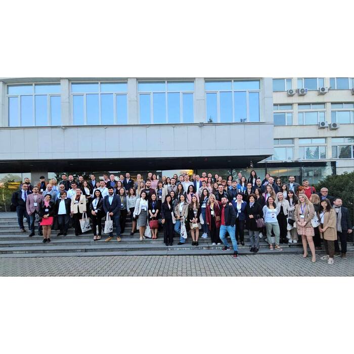 zaglavna-forum_700x700_pad_478b24840a