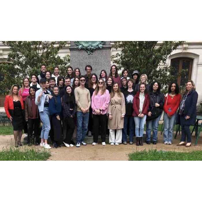 zaglavna-erasmus_700x700_pad_478b24840a