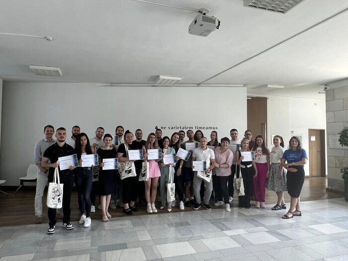 liatno-uchiliste-zagl_700x700_fit_478b24840a