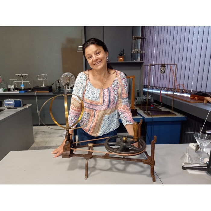 veselina-eneva_700x700_pad_478b24840a