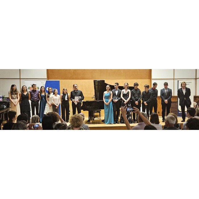 zaglavna_700x700_pad_478b24840a