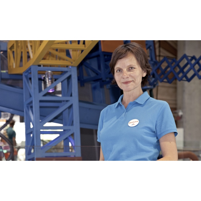 vesela_700x700_pad_478b24840a