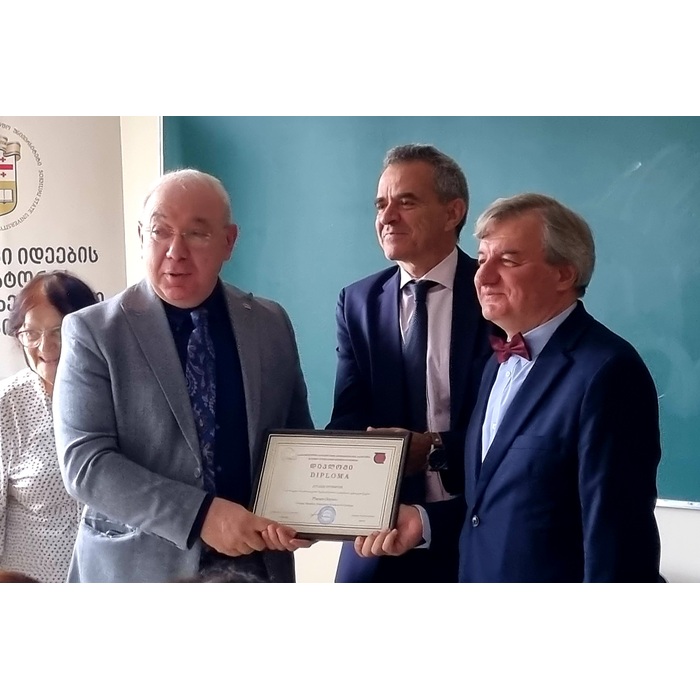 pocheten-chlen-diploma_700x700_pad_478b24840a