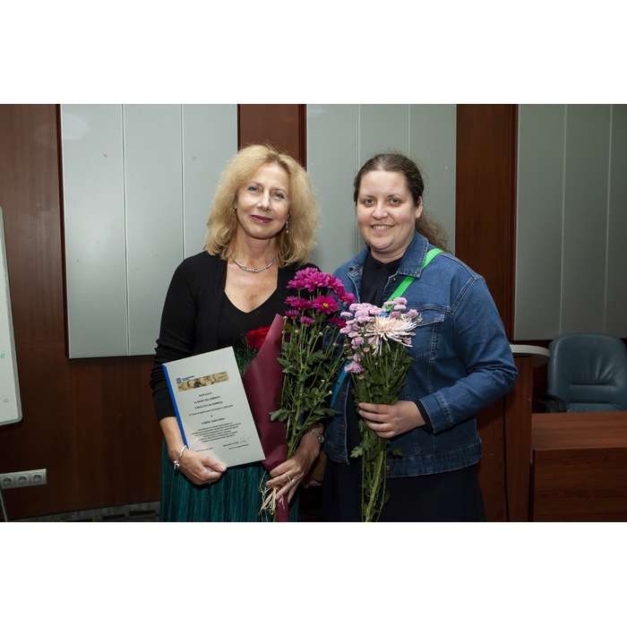 1_700x700_pad_478b24840a