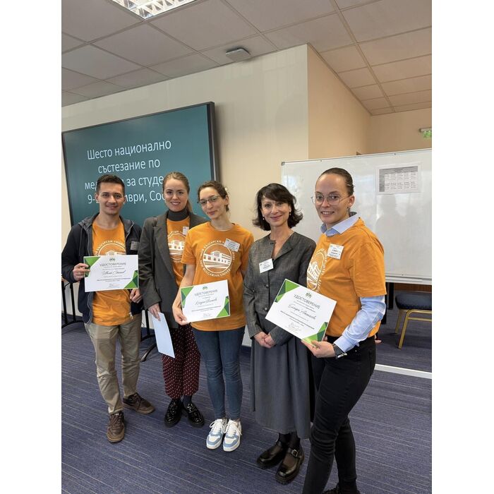 zagl_700x700_pad_478b24840a