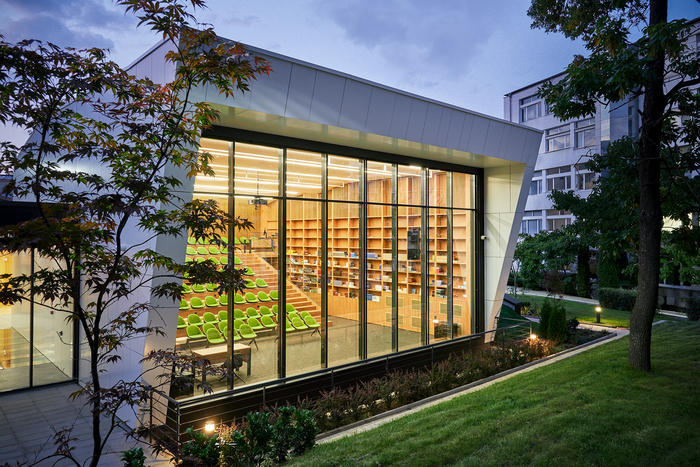 biblio-otvun_700x700_fit_478b24840a