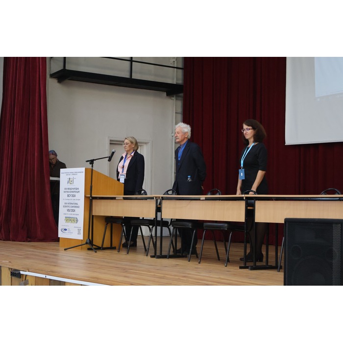 463080520-844494441005792-3104690763148718769-n_700x700_pad_478b24840a