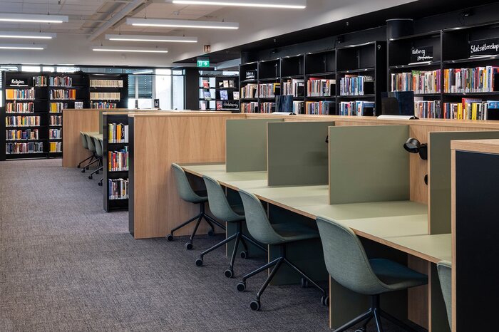 19-12-wearelibrarypeople-com_700x700_fit_478b24840a