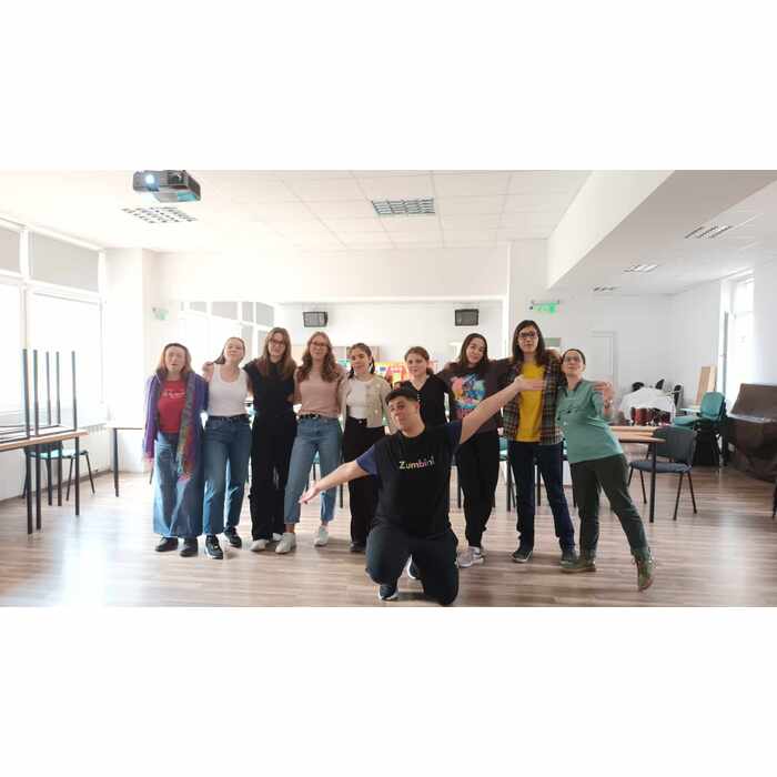 teatar_700x700_pad_478b24840a