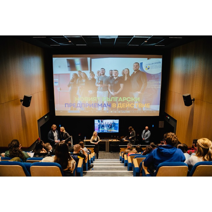 zaglavna_700x700_pad_478b24840a