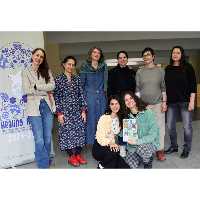 isul-meeting-01_700x700_pad_478b24840a