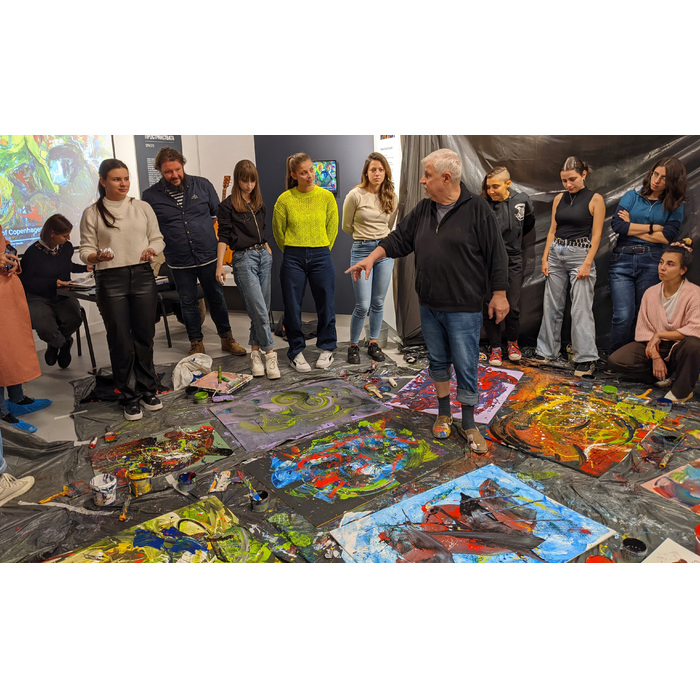 albino-14_700x700_pad_478b24840a