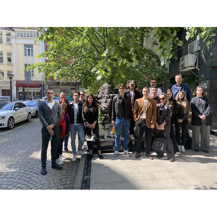 zaglavna_700x700_pad_478b24840a