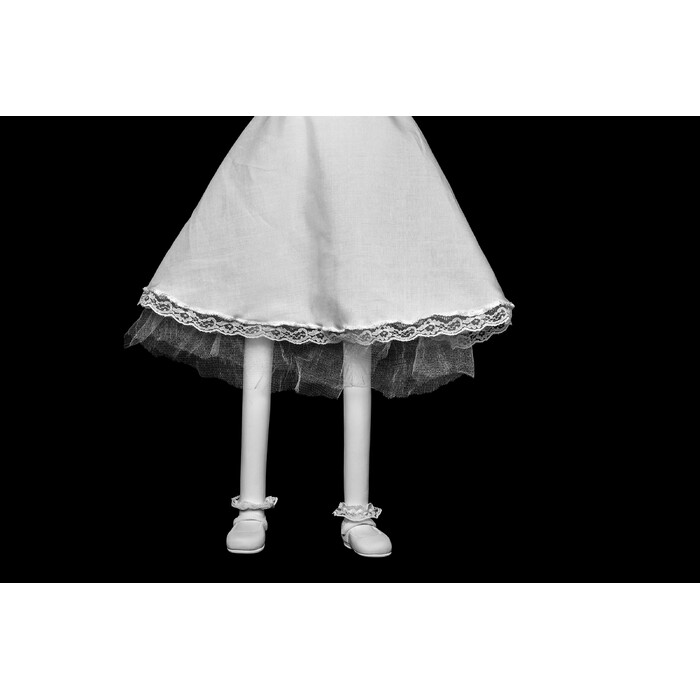 vero-horak_700x700_pad_478b24840a