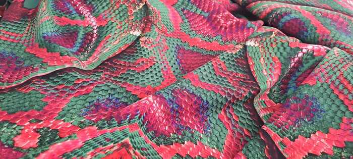 01_700x700_fit_478b24840a