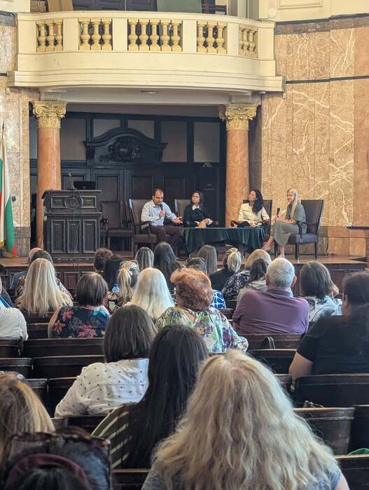 snimka-afrikanov_700x700_fit_478b24840a