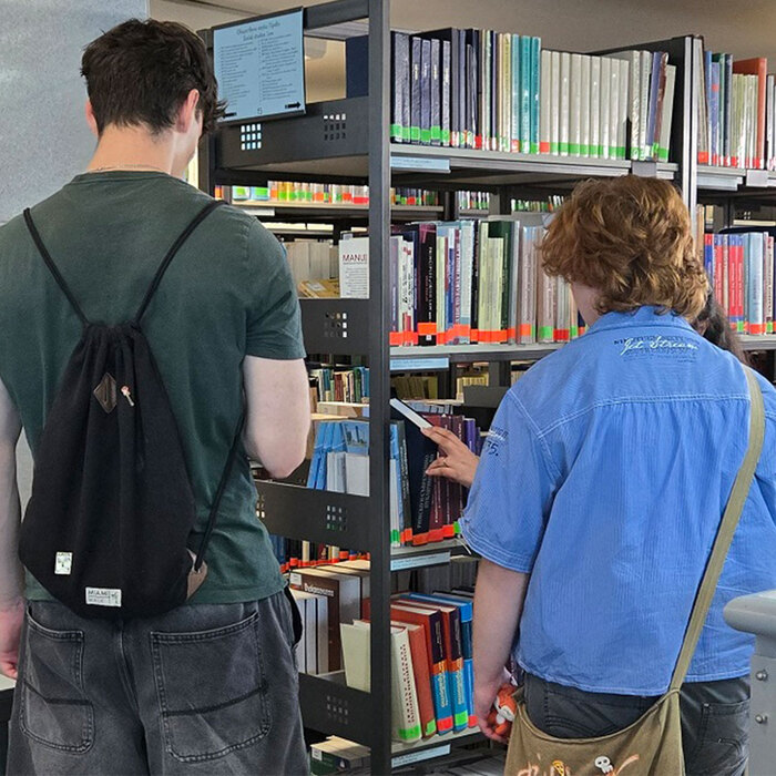 seminar-1kursnizi-20-11_700x700_pad_478b24840a