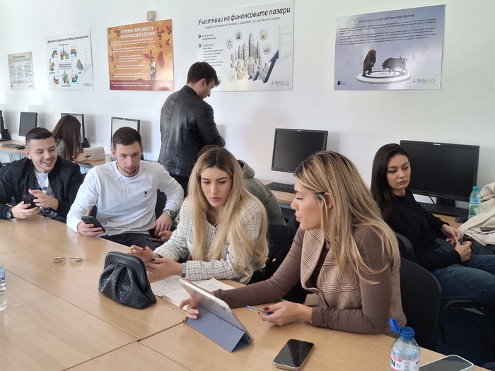 utf33_700x700_fit_478b24840a