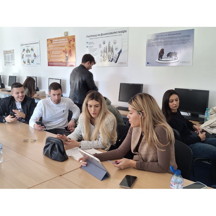 utf33_700x700_pad_478b24840a