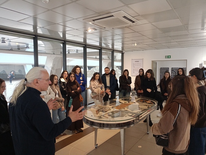 zaglavna-popov_700x700_fit_478b24840a