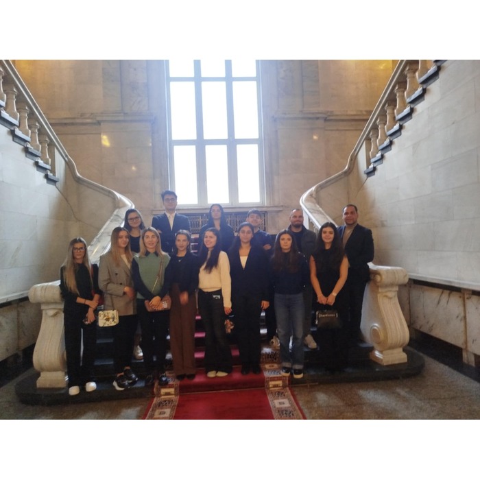 narodno-subranie_700x700_pad_478b24840a