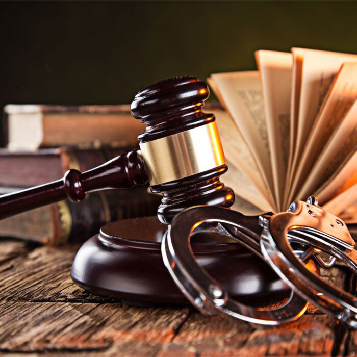 krujok-nakazatelno-pravo-cube_700x700_pad_478b24840a