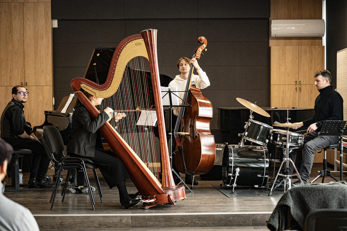 1_700x700_fit_478b24840a