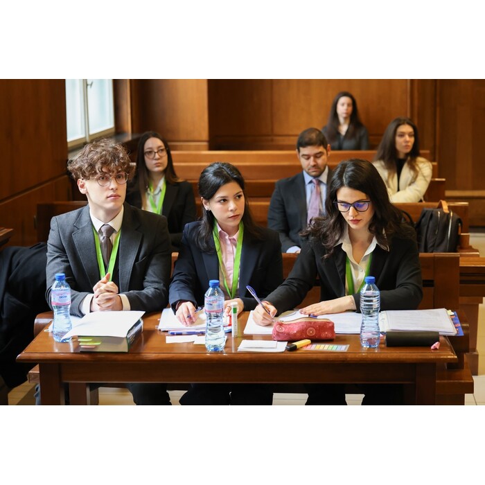 3_700x700_pad_478b24840a