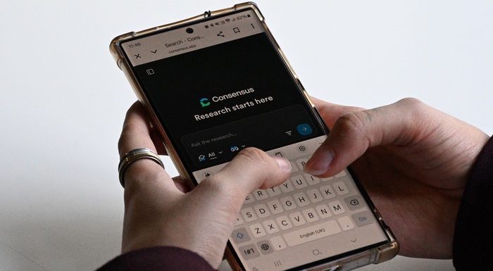 biblioteka-seminar-za-studenti-fakt-ili-mit-24-03_700x700_fit_478b24840a