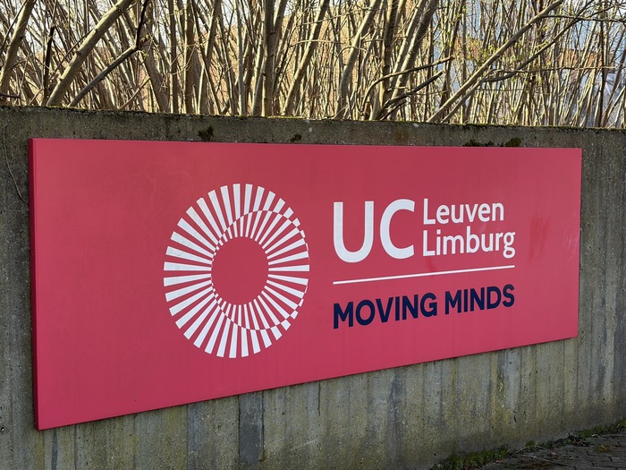 1_700x700_fit_478b24840a