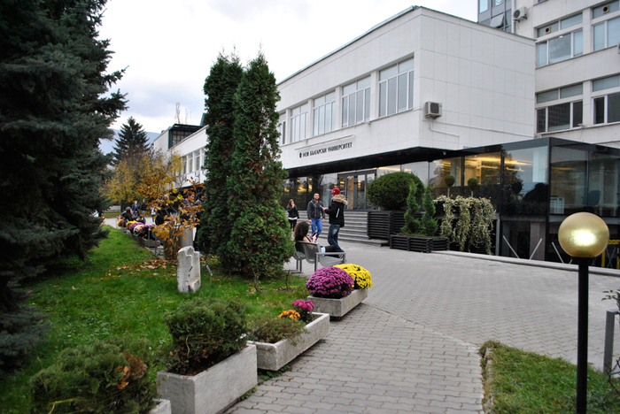 dsc0004-copy-06_700x700_fit_478b24840a