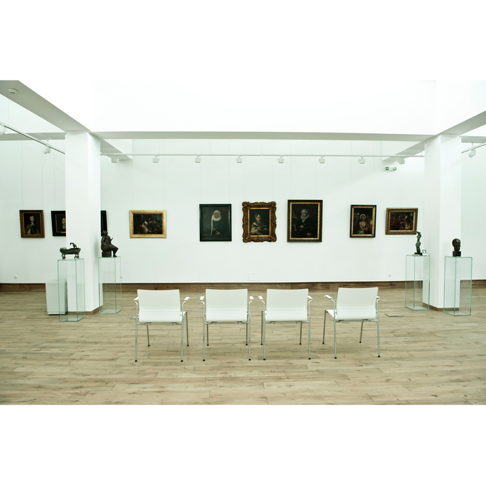 img7-03_700x700_pad_478b24840a