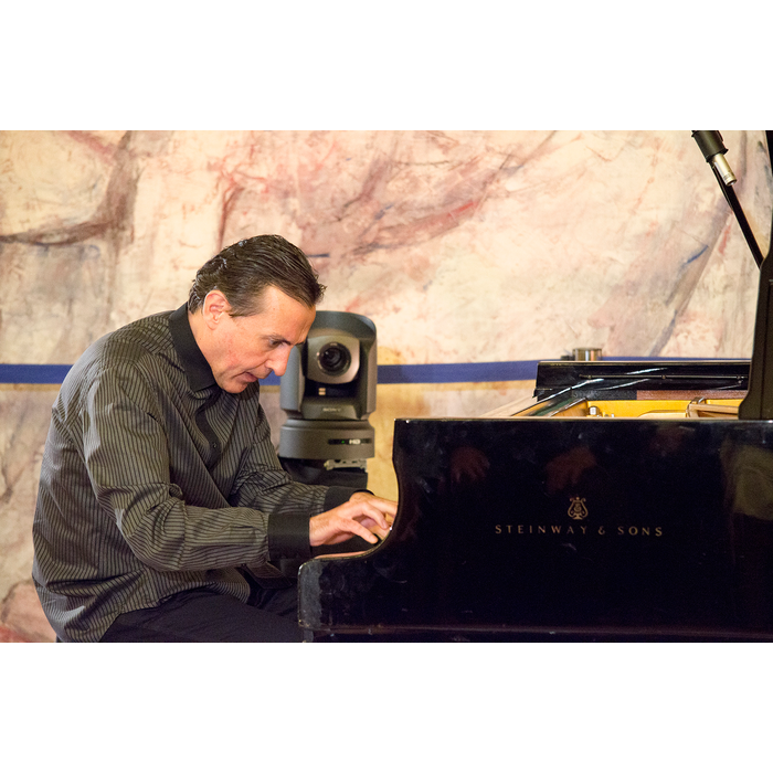 dsc-0170_700x700_pad_478b24840a