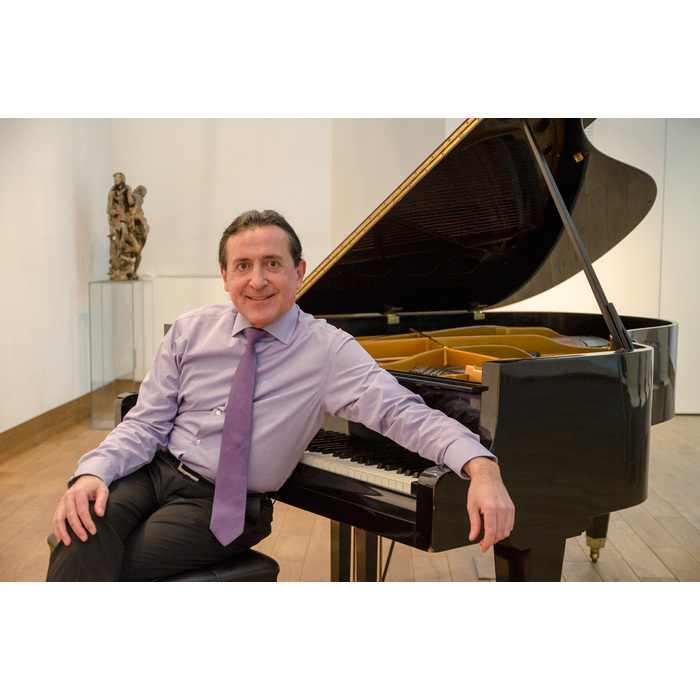 l-angelov-1200x800_700x700_pad_478b24840a