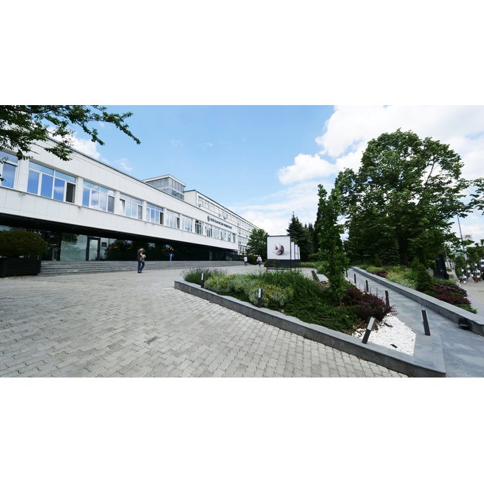 1333547-copy_700x700_pad_478b24840a