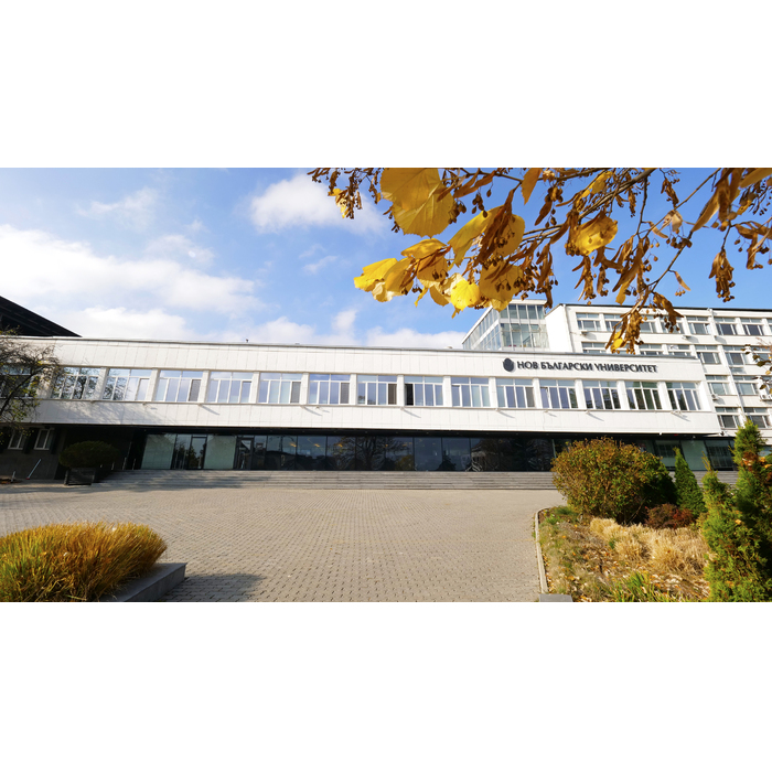 2022279-copy_700x700_pad_478b24840a